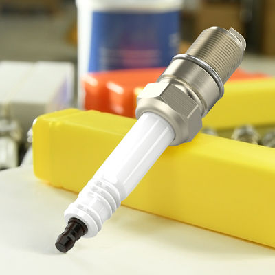 kaufen Industriezündkerze R5B12-77 mit Dichtungsitz Typ J Gap Industrieelektrode und Widerstand Online-Herstellung